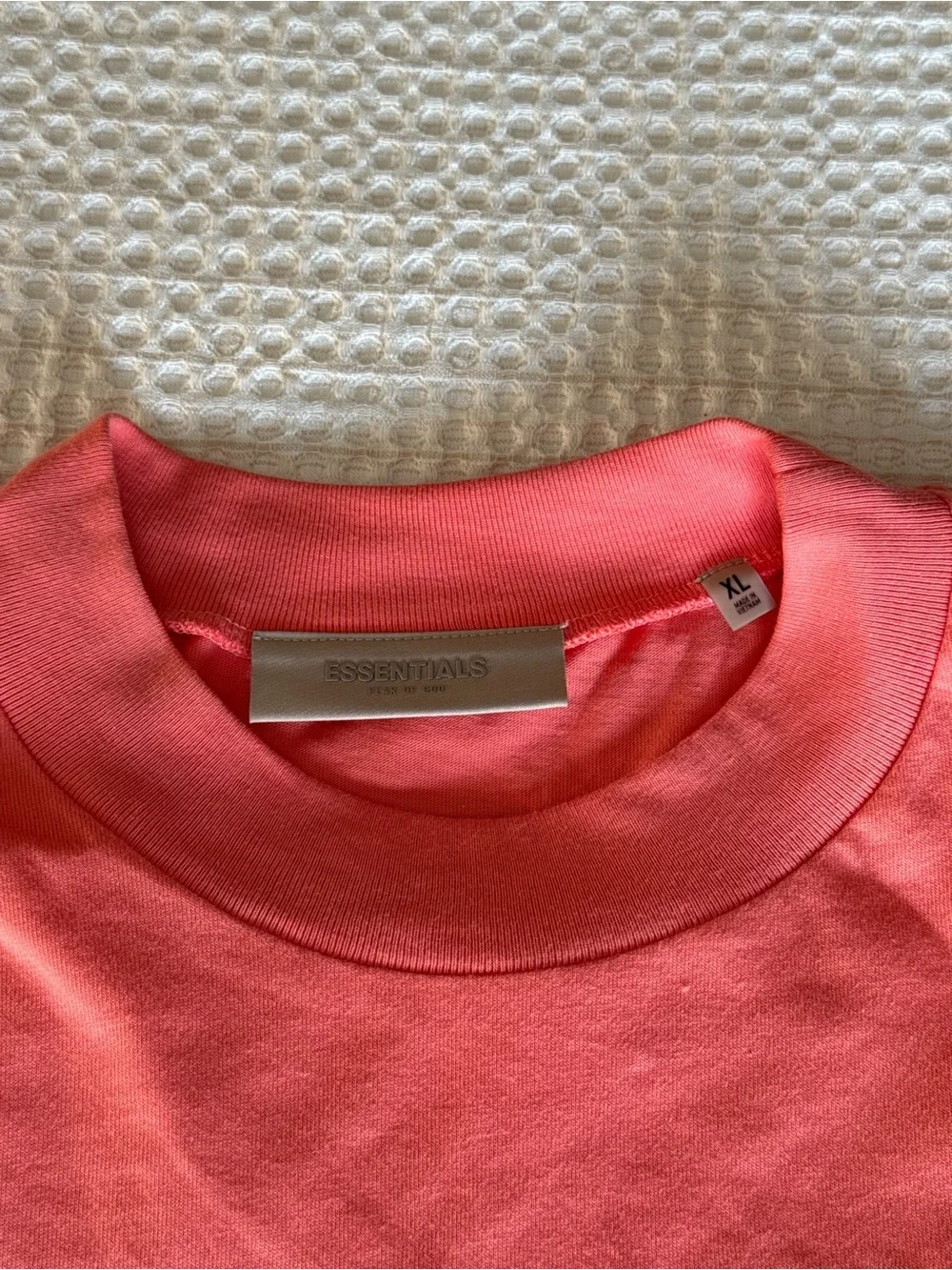 Brand New Fear of God Essentials Coral-Pink Embossed Logo Crewneck Tshirt unworn - Picture 5 of 6